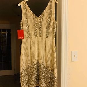 Hi I have available SHAIL K DRESS INTRESTED TEXT M